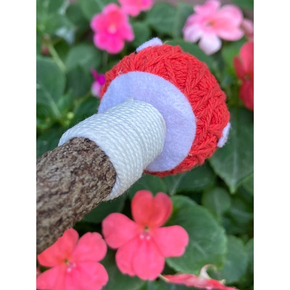 Knit MUSHROOMS Plant Stakes - Mushrooms For Potted Plants - Handmade Pencils - Picture 5 of 9